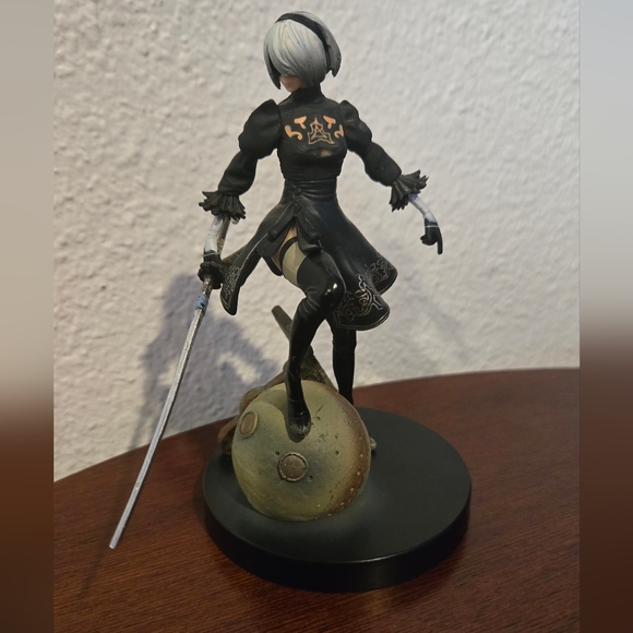 Automata figure